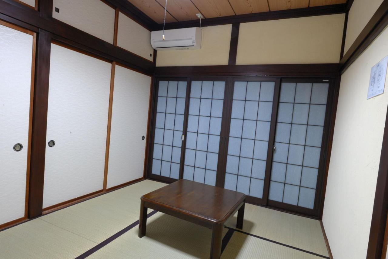 Guesthouse Iwase Toyama Station Extérieur photo