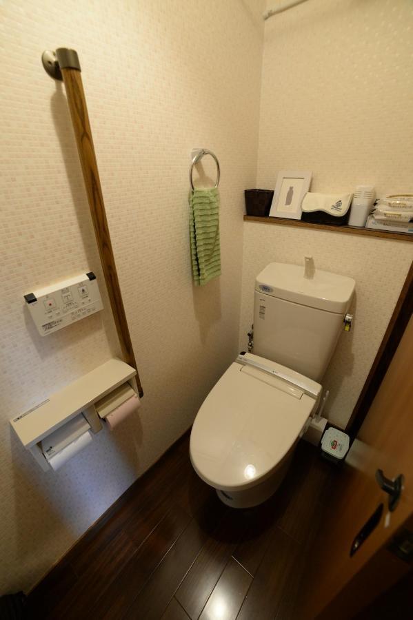 Guesthouse Iwase Toyama Station Extérieur photo